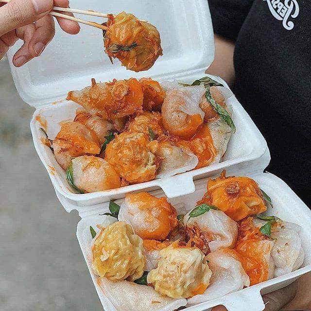 Khu ăn vặt đường Lê Văn Việt Thủ Đức